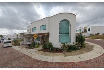 Casa en  Fraccionamiento Cumbres Del Lago, Municipio De Querétaro