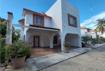 Casa en  Fátima, Ciudad Del Carmen, Carmen, Campeche