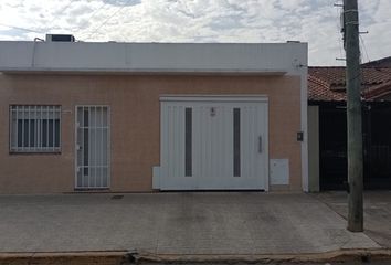 Casa en  Morón, Partido De Morón