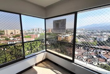 Apartamento en  Alférez Real, Cali