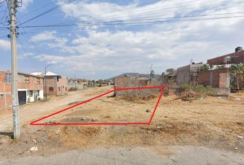 Lote de Terreno en  Paseo Los Encinos, Morelia, Michoacán