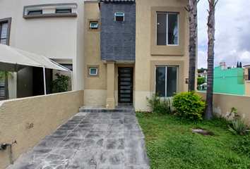 Casa en condominio en  Calle Rinconada De Los Fresnos S 95-102, Valle De San Isidro, Zapopan, Jalisco, 45133, Mex