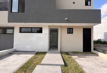 Casa en  Cañadas Del Lago, Corregidora, Querétaro