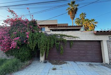 Casa en  Avenida Paseo De Los Grandes Osos 792, Jardines Del Lago, Mexicali, Baja California, 21330, Mex