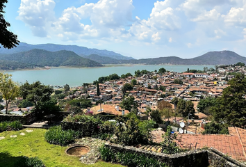 Casa en condominio en  Calle Cruz De Misión, Loma Bonita, Valle De Bravo, México, Mex