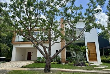 Casa en  Yucatán Country Club, Mérida, Yucatán