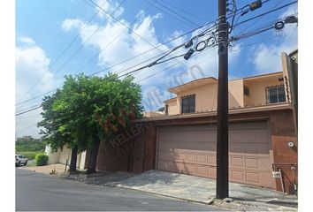 Casa en  Las Cumbres 2 Sector, Monterrey