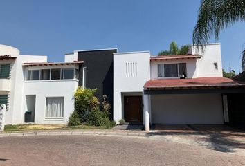 Casa en condominio en  Calle San Pedro, San Mateo, Santiago De Querétaro, Querétaro, 76912, Mex