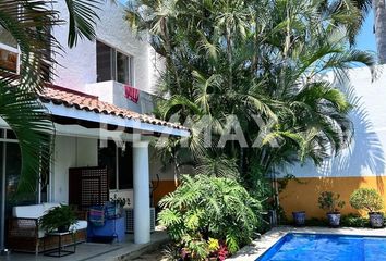 Casa en  Junto Al Rio, Cuernavaca, Morelos