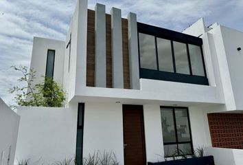 Casa en  Calle Monte Verde, Bio Grand, La Antigua Juriquilla, Querétaro, 76226, Mex