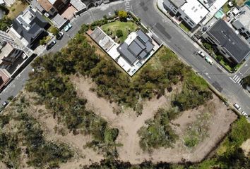 Terreno Comercial en  Cochapamba, Quito