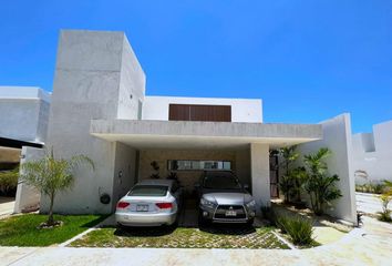 Casa en  Hacienda Xcanatun, Mérida, Yucatán