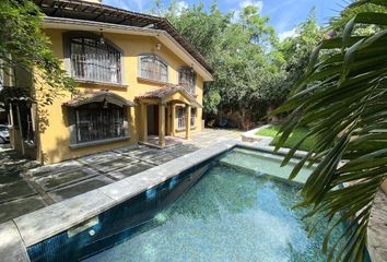 Casa en  Palmira Tinguindin, Cuernavaca, Morelos