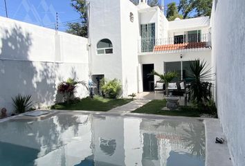 Casa en  Palmira Tinguindin, Cuernavaca, Morelos