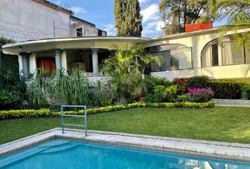 Casa en  Lomas De Atzingo, Cuernavaca, Morelos