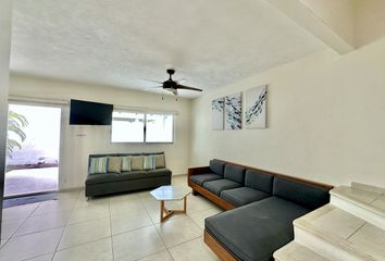 Casa en condominio en  Boulevard De Las Naciones 41, Granjas Del Márquez, Acapulco De Juárez, Guerrero, 39890, Mex