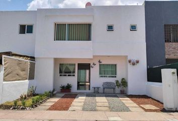 Casa en  Paseo De Las Flores, San Jerónimo, Condominio A, El Pueblito, Corregidora, Querétaro, 76910, Mex