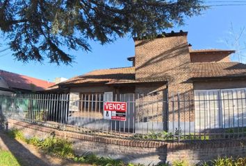 Casa en  Calle San Andres 224, Bahía Blanca, Provincia De Buenos Aires, Arg