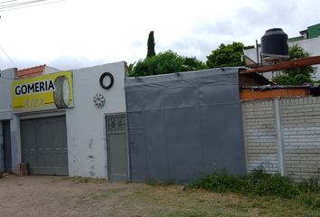 Galpónes/Bodegas en  Los Hornos, Partido De La Plata