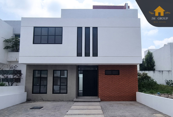 Casa en  Prolongación Mirador De Cadereyta, Altamira Residencial, El Marqués, Querétaro, 76246, Mex