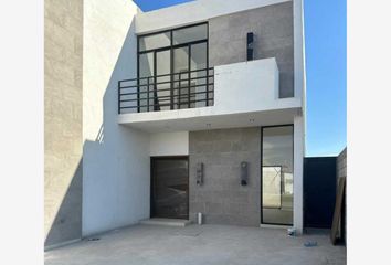 Casa en fraccionamiento en  Calle Jazmin 312, Rinconadas Bugambilias, Gómez Palacio, Durango, 35010, Mex