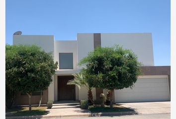 Casa en fraccionamiento en  Calle Colibríes 2-62, Villa Jacarandas, Torreón, Coahuila De Zaragoza, 27110, Mex