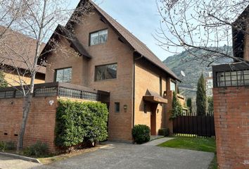 Casa en  Lo Barnechea, Provincia De Santiago