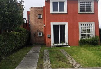 Casa en  Calle Arbolada De Las Fuentes, Fraccionamiento Hacienda De Las Fuentes, Calimaya, México, 52227, Mex