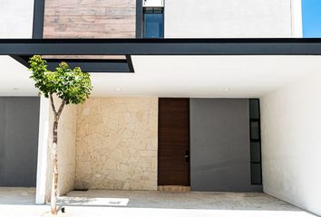 Casa en  Calle 12 B, Santa Gertrudis Copo, Mérida, Yucatán, 97305, Mex