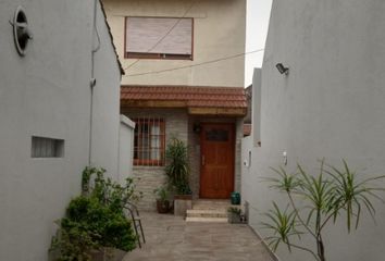 Casa en  Villa Luzuriaga, La Matanza