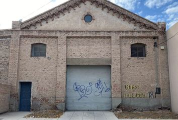 Galpónes/Bodegas en  Cipolletti, Río Negro