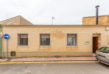 Chalet en  Milagro, Navarra