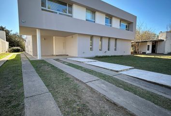 Casa en  Villa Nueva, Córdoba