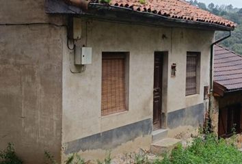 Casa en  Mieres, Asturias