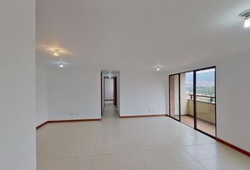 Apartamento en  Loma De Los Bernal, Medellín