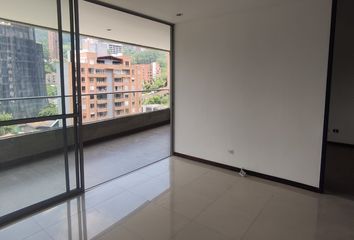 Apartamento en  El Tesoro, Medellín