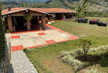 Villa-Quinta en  El Saladito, Occidente, Cali