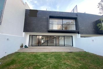 Casa en  Fraccionamiento Cumbres Del Lago, Municipio De Querétaro