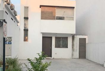 Casa en  Calle Puerto Viejo, Marsella Residencial, Guadalupe, Nuevo León, 67167, Mex