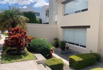 Casa en condominio en  Calle Bosque De Versalles 43-59, Colinas Del Bosque Segunda Sección, El Pueblito, Corregidora, Querétaro, 76905, Mex