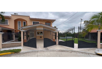 Casa en  Jose D. Espinar, San Miguelito