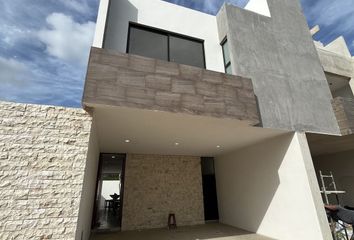 Casa en  Yucatán Country Club, Mérida, Yucatán