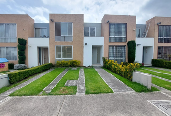 Casa en condominio en  Avenida Arbolada, Santín, Sauces, Toluca, México, 50210, Mex