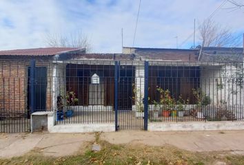 Casa en  Luis Guillón, Esteban Echeverría