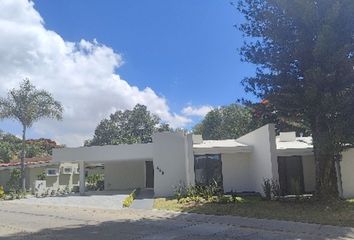 Casa en  Club De Golf Santa Anita, Tlajomulco De Zúñiga