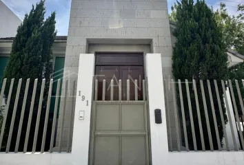 Casa en fraccionamiento en  Calle Doctor Roberto F. Koch 359, Los Lagos, Saltillo, Coahuila De Zaragoza, 25253, Mex