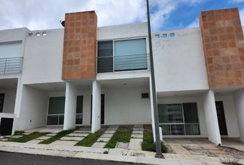 Casa en condominio en  Calle Huizache, Zibata, Zona Cactus, El Marqués, Querétaro, 76269, Mex