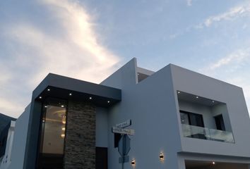 Casa en  Calle Mirador La Silla, Mitras Poniente, García, Nuevo León, 66036, Mex