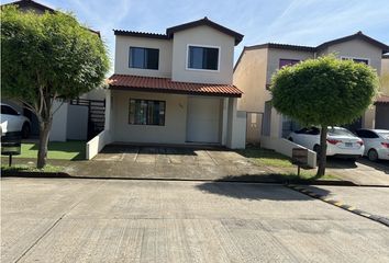 Casa en  Puerto Caimito, La Chorrera