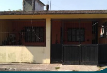 Casa en  Avenida 19 14, Venustiano Carranza, Sección 2, Boca Del Río, Veracruz De Ignacio De La Llave, 94297, Mex